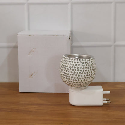 Premium Kapoor Dani Plug-In Star Cut Glass Aroma Diffuser Night Lamp (1 Pc)